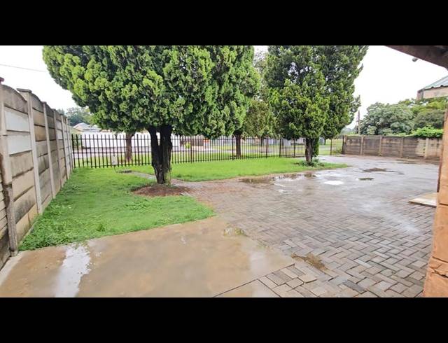 3 BEDROOM HOUSE FOR SALE IN THREE RIVERS